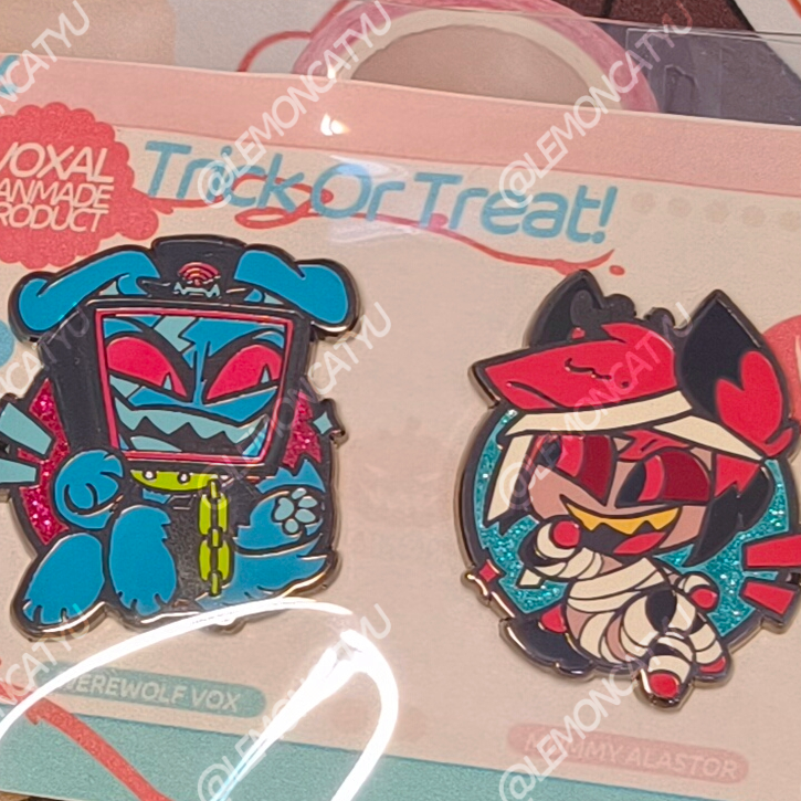 HALLOWEEN STATICRADIO Pins