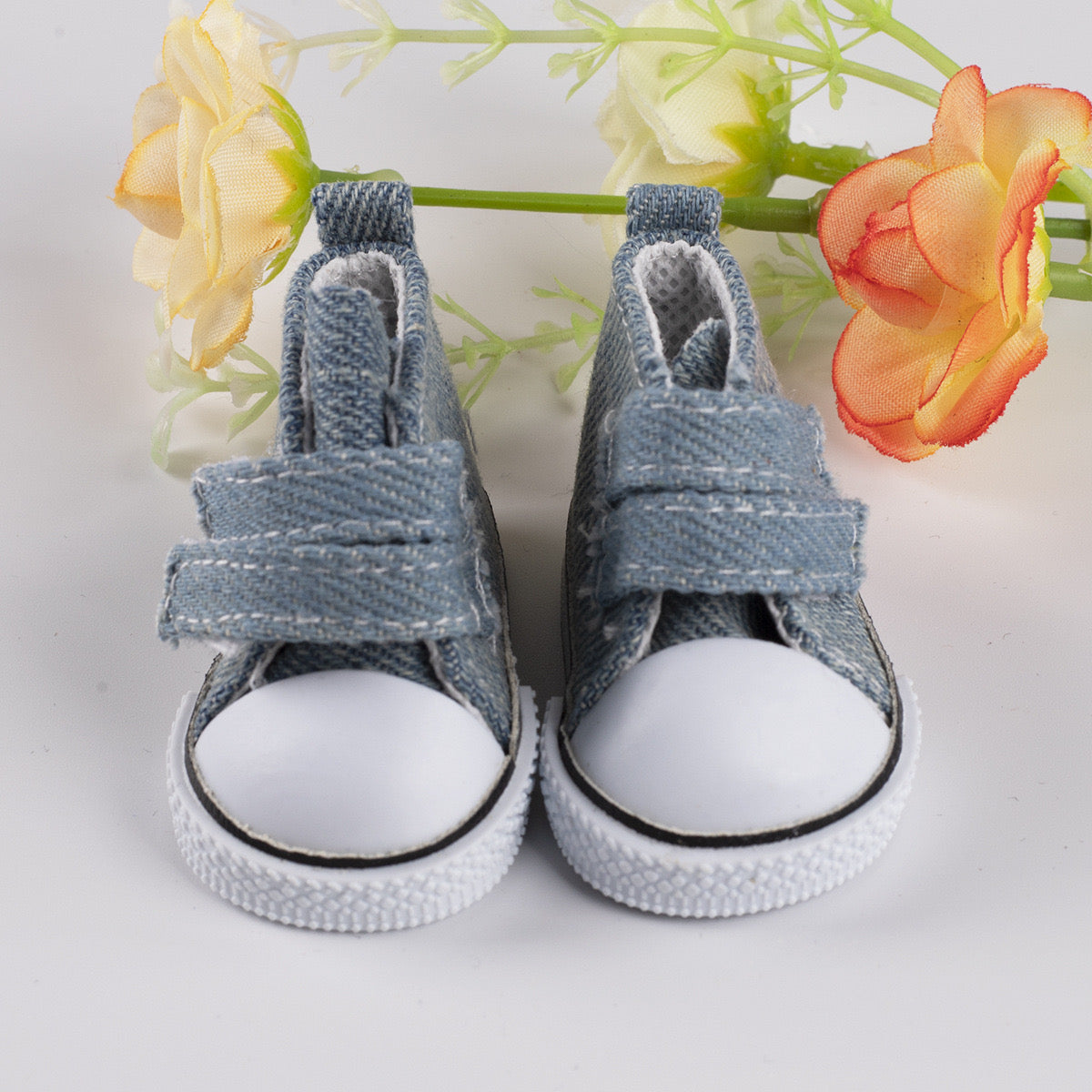Canvas Shoes in stock