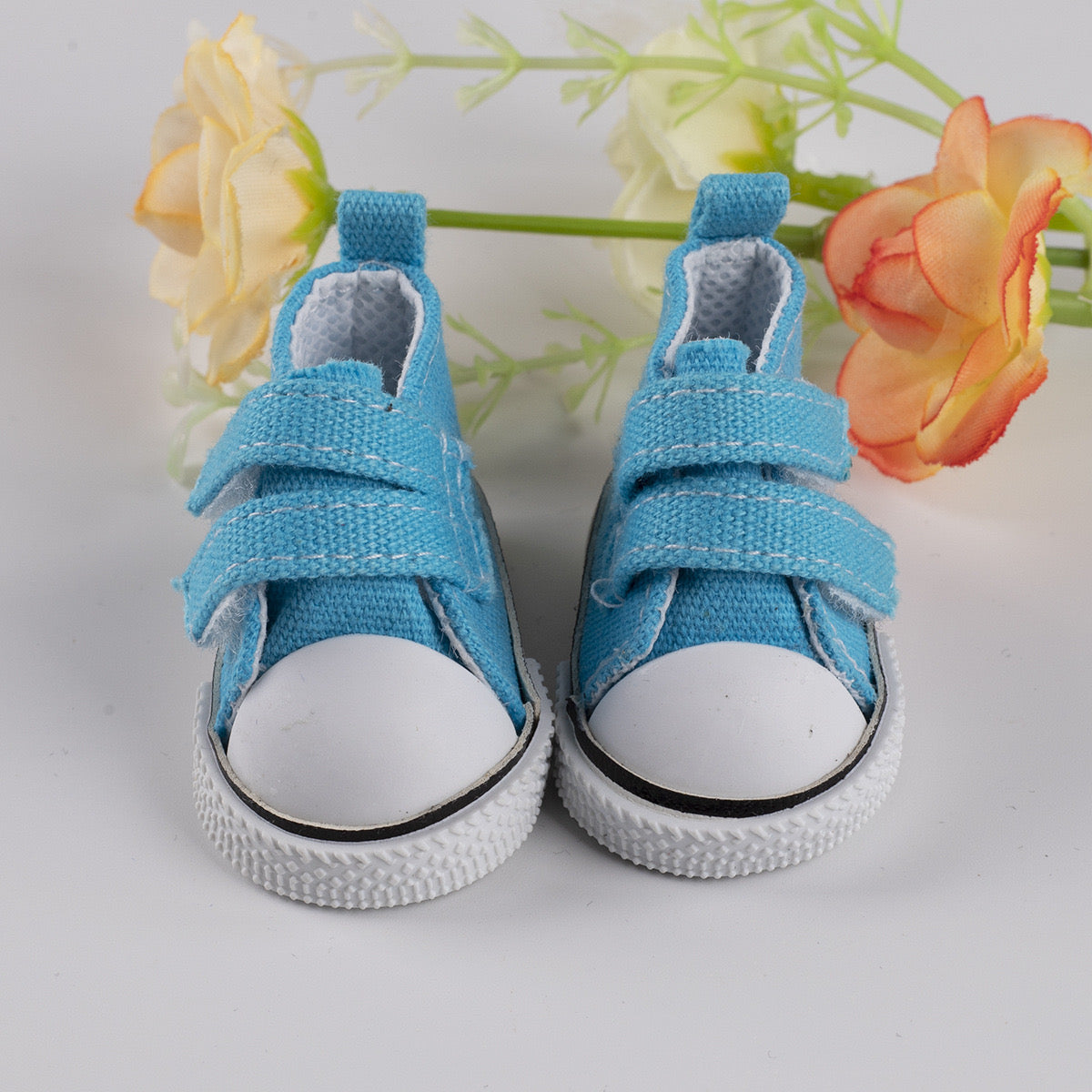 Canvas Shoes in stock