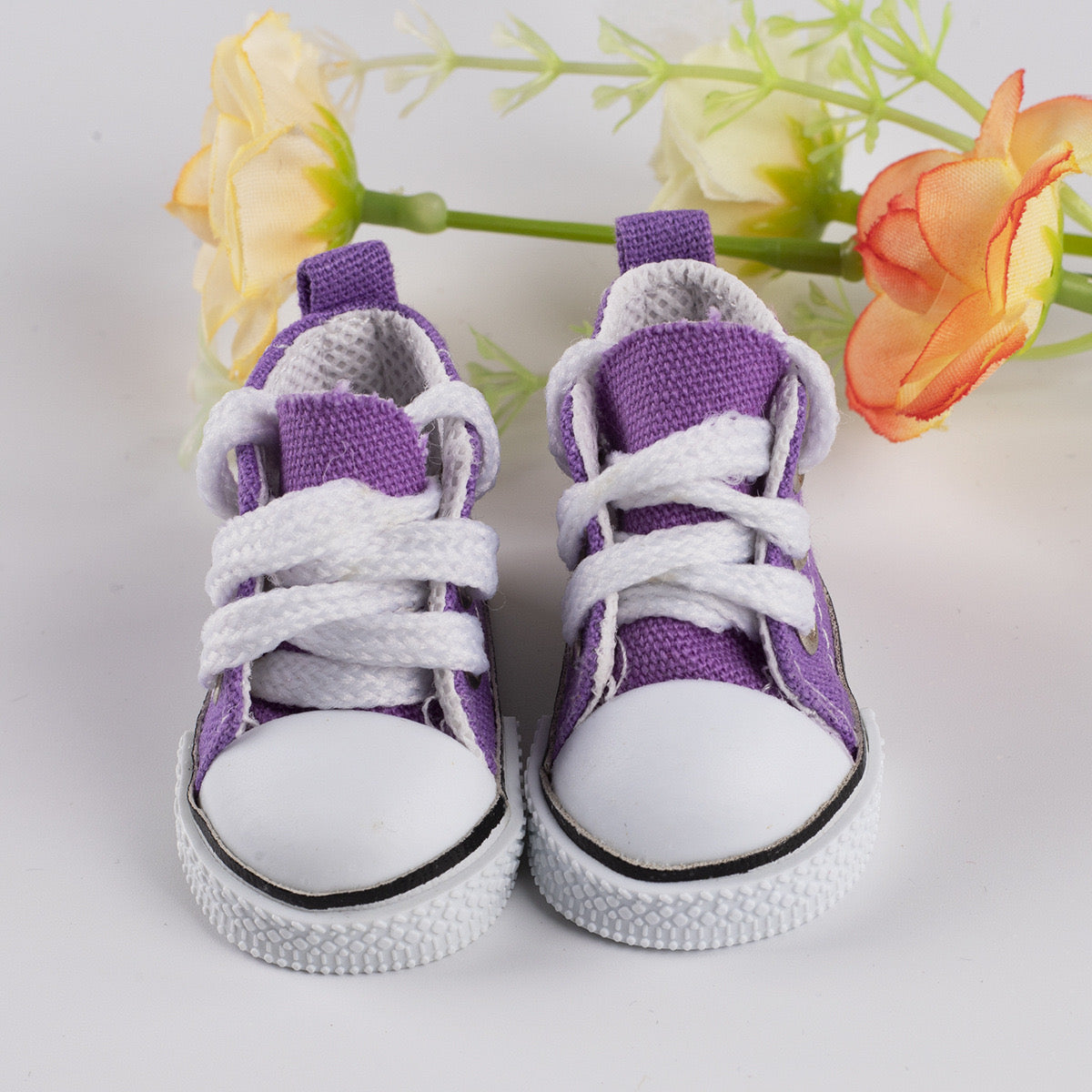 Canvas Shoes in stock