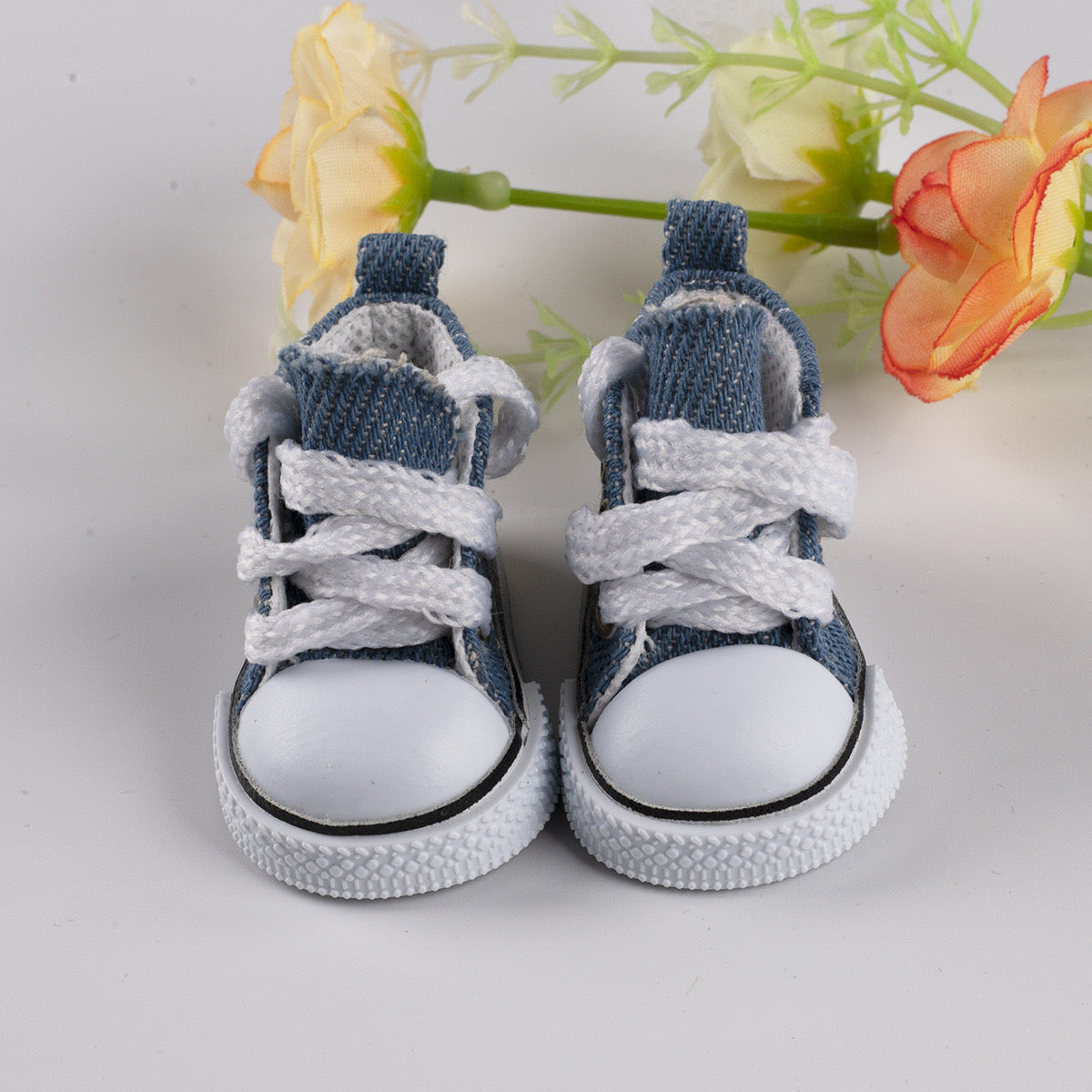 Canvas Shoes in stock