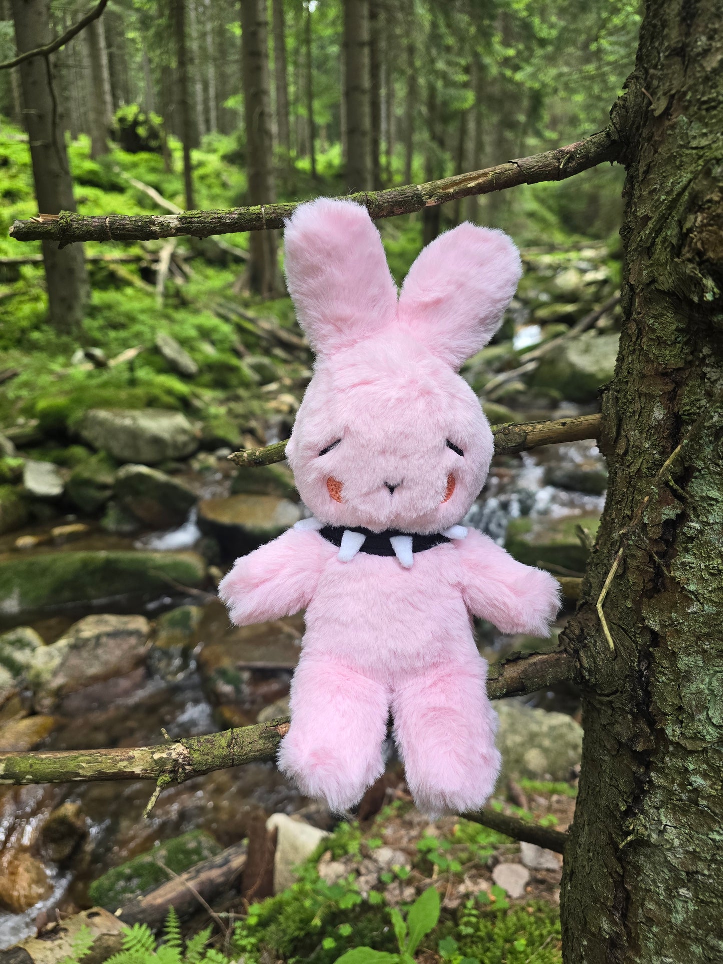 [in production] k.art9 plushies and bags