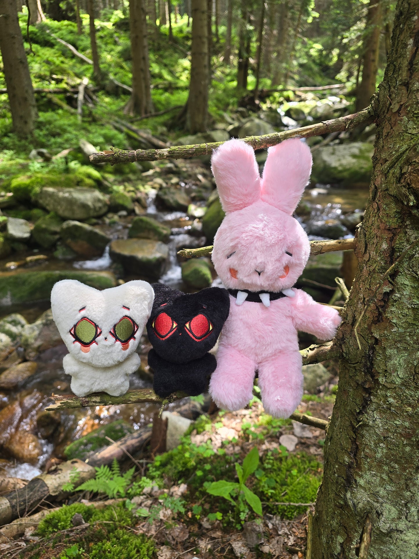 [in production] k.art9 plushies and bags