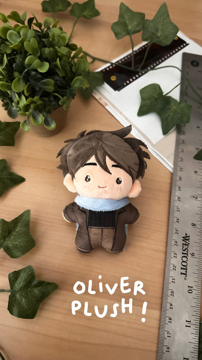 oli & an plushies ♡