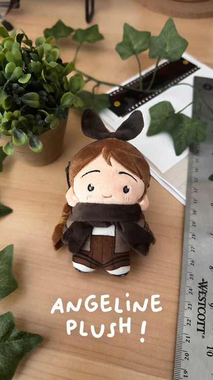 oli & an plushies ♡