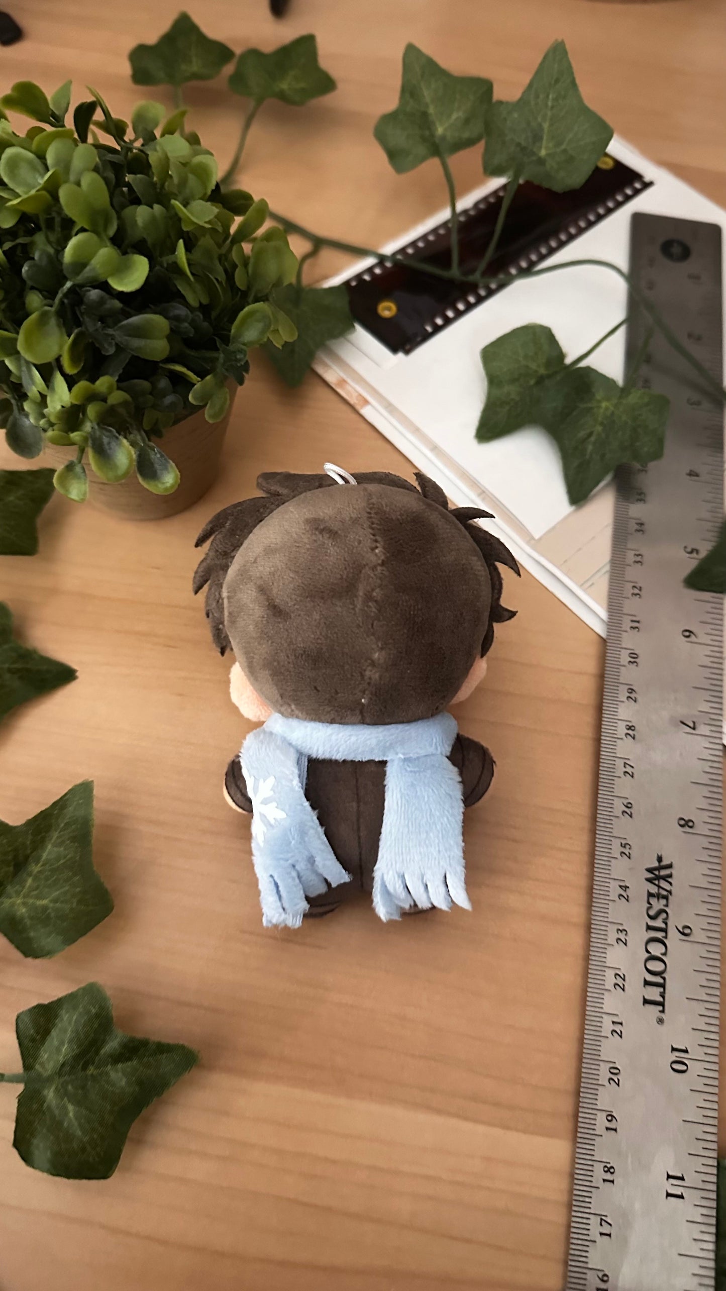 oli & an plushies ♡