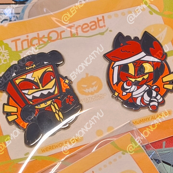 HALLOWEEN STATICRADIO Pins